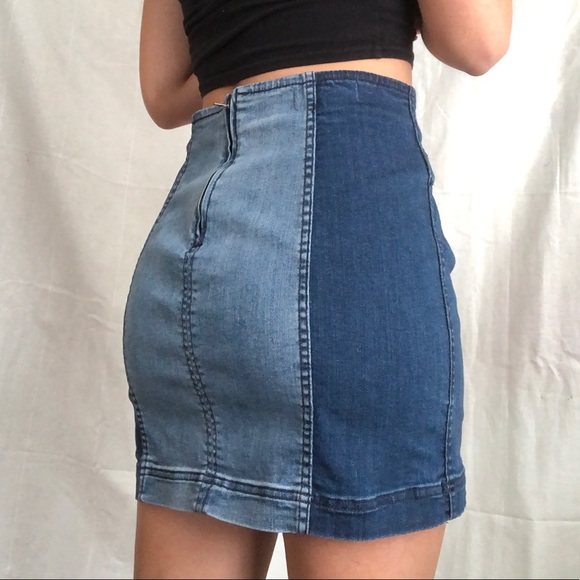 SOLD - Denim mini skirt - Picture 2 of 3